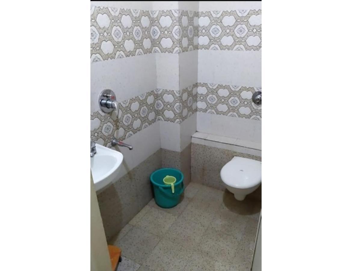 Hotel Adarsh, Udždžain Exteriér fotografie