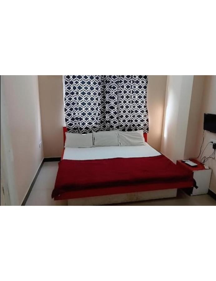 Hotel Adarsh, Udždžain Exteriér fotografie